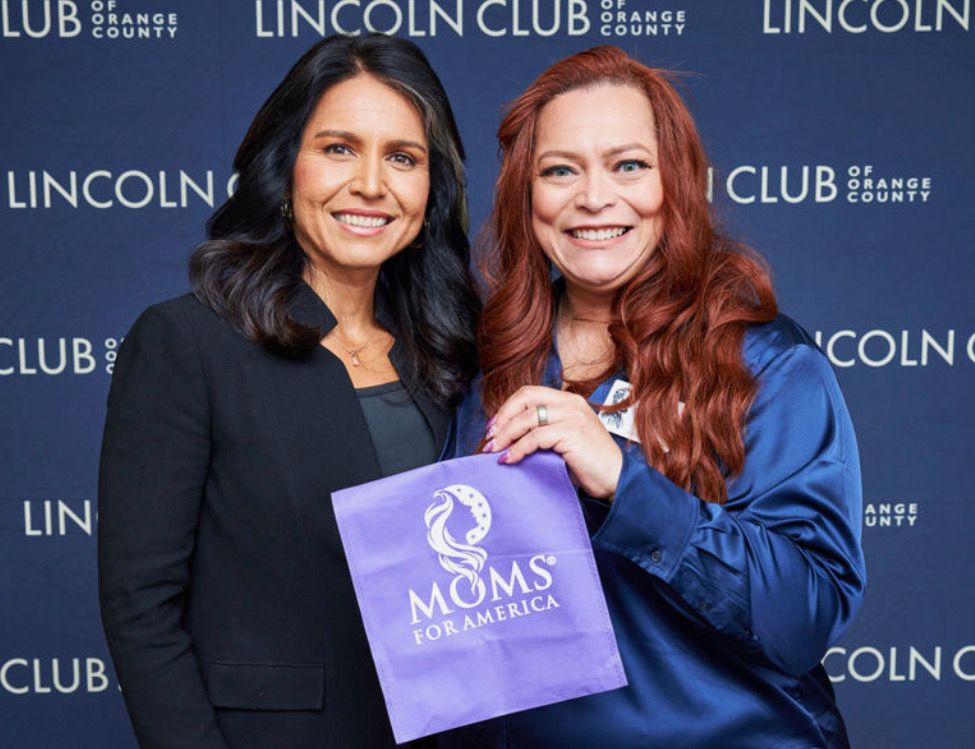 Meeting Tulsi Gabbard - Moms for America Group Happenings